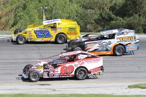 The Northern Modified Challenge Series returns to Thunder Road in Barre, VT to open its second season on Sunday, May 25.  (Leif Tillotson photos)
