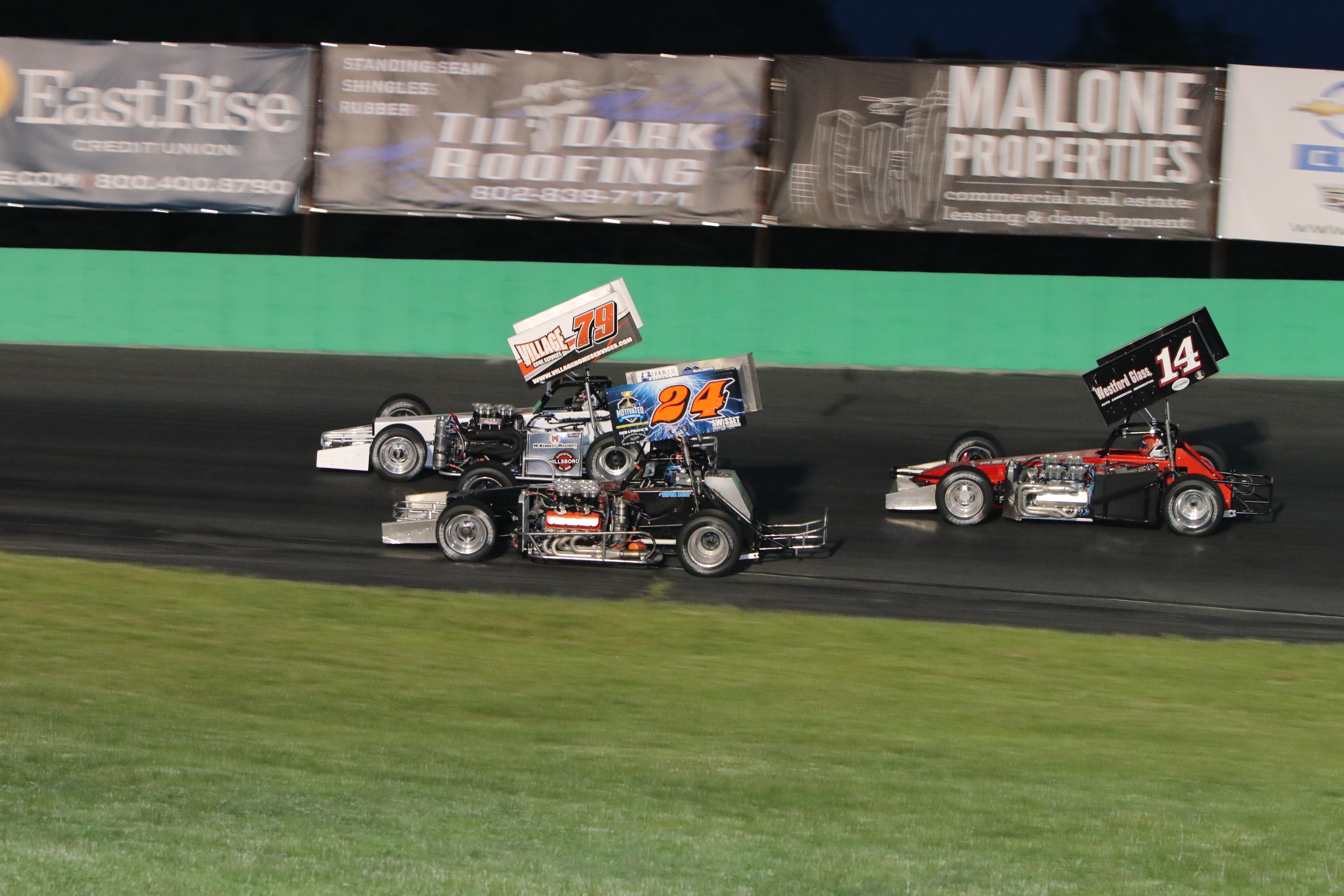 NESS and Late Models Kick Off Thursday Night Racing at Thunder Road