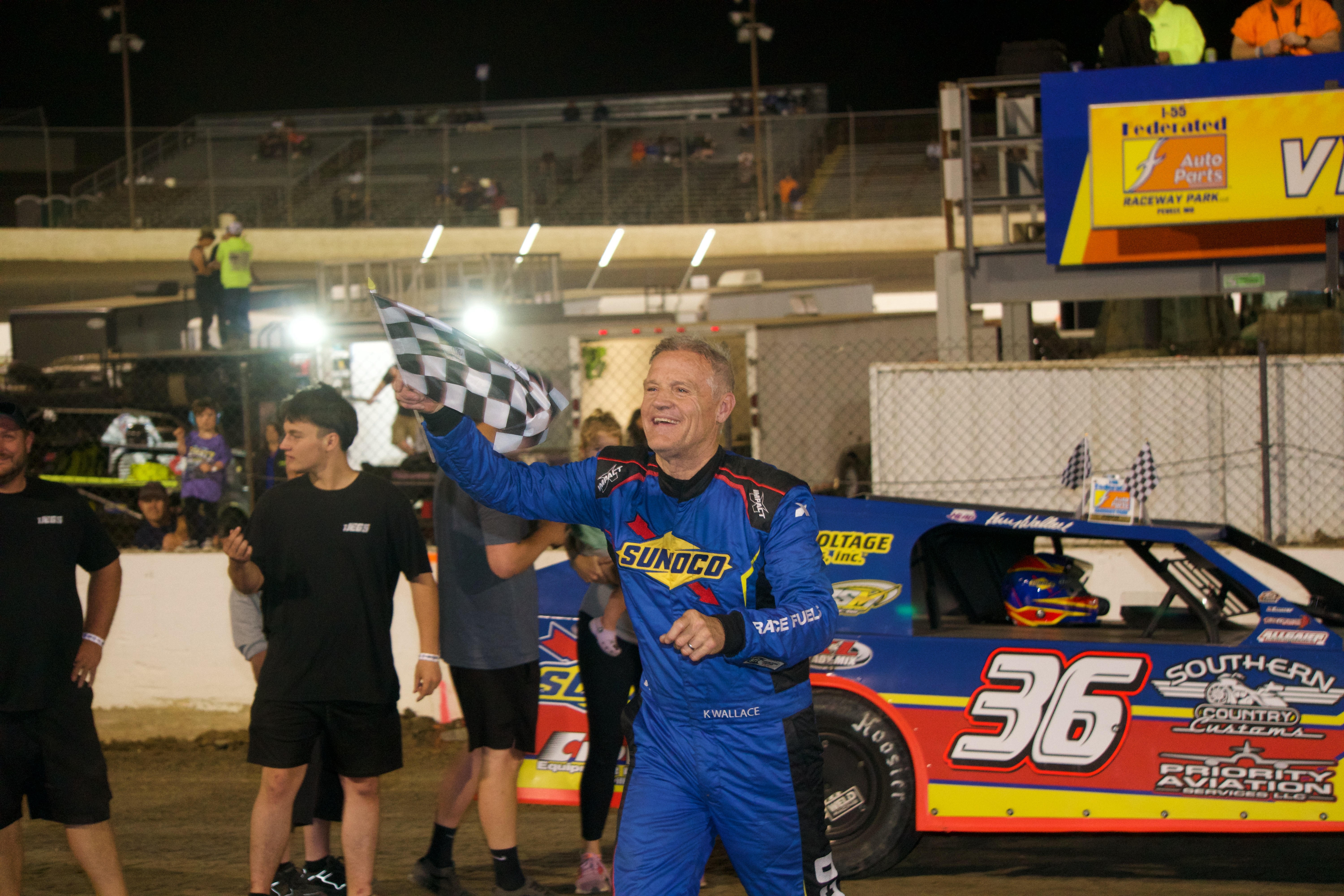 Kenny Wallace at Devil's Bowl Speedway Shootouts