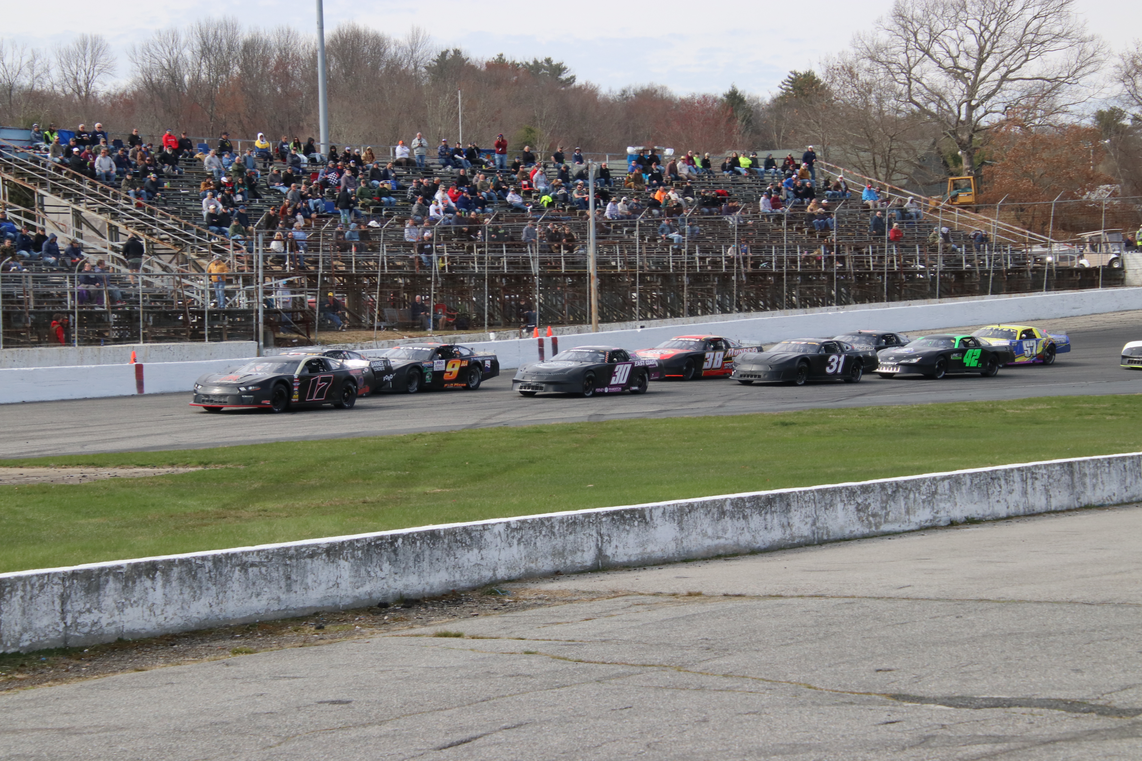 Final Midweek Showdown at Thompson Speedway