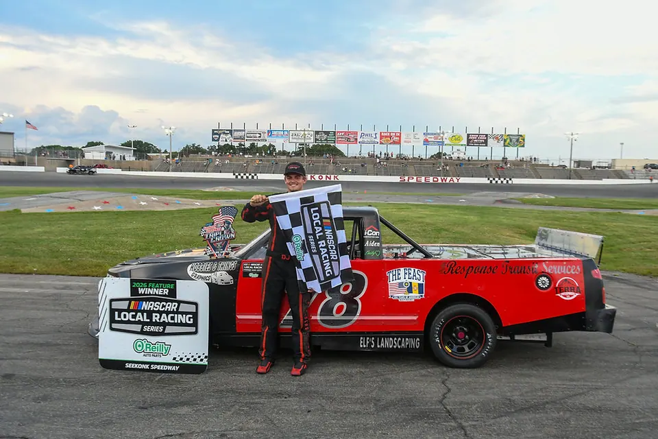 Thibeault Beats Bolger for Truck Win; Duarte Claims Everett's Triple Crown