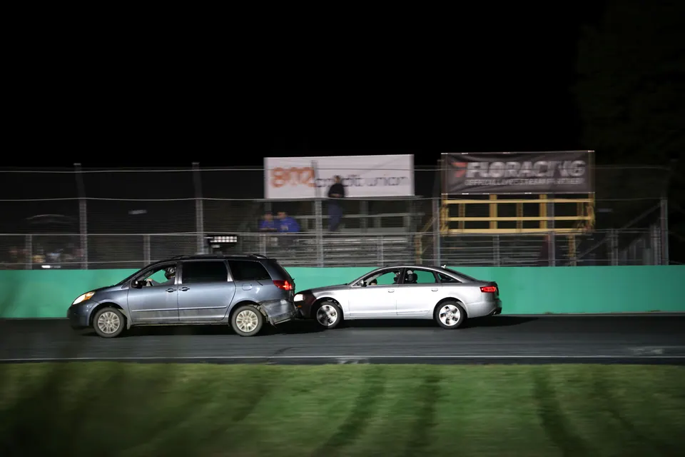 Gray Beats Corliss in Three-Wide Backstretch Move