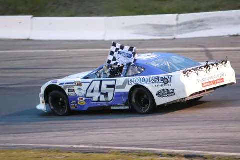 Kasey Beattie photo