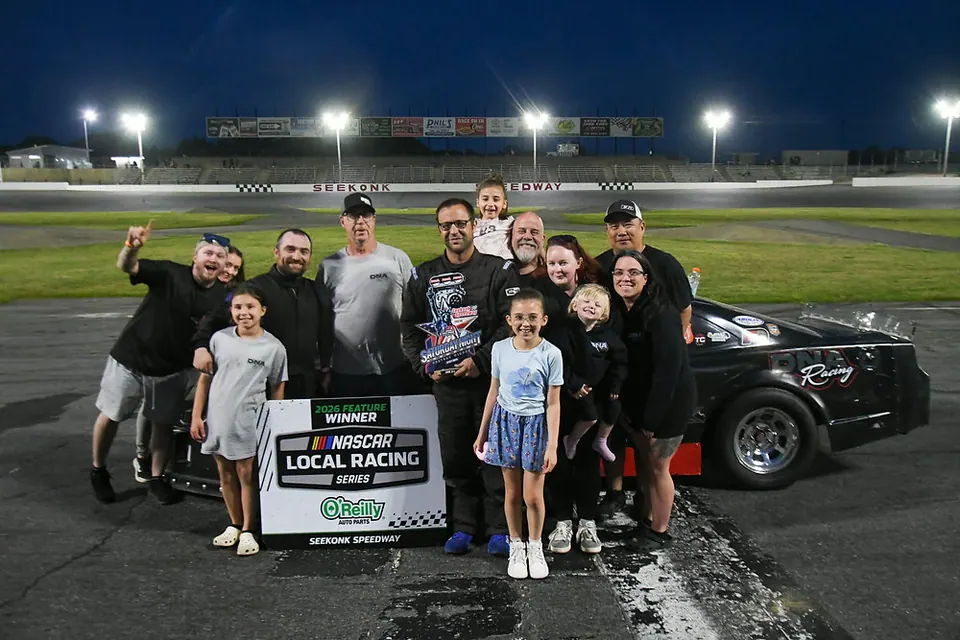 Nick Wood Claims Sportsman Victory at Seekonk Speedway