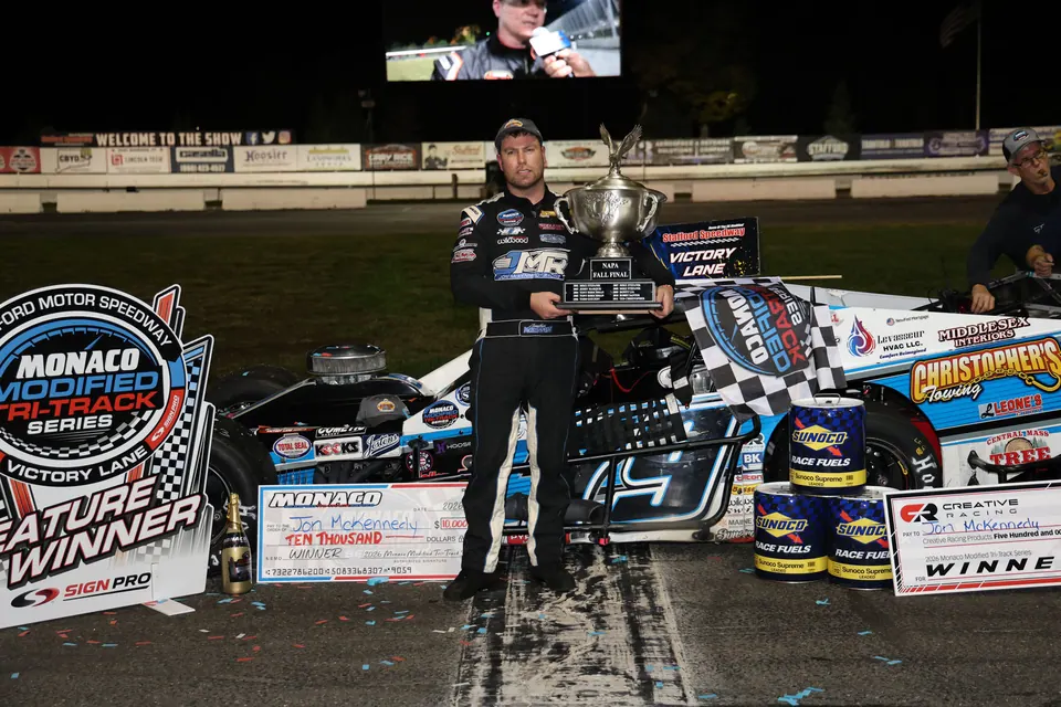 McKennedy Wins NAPA Fall Final at Stafford Speedway