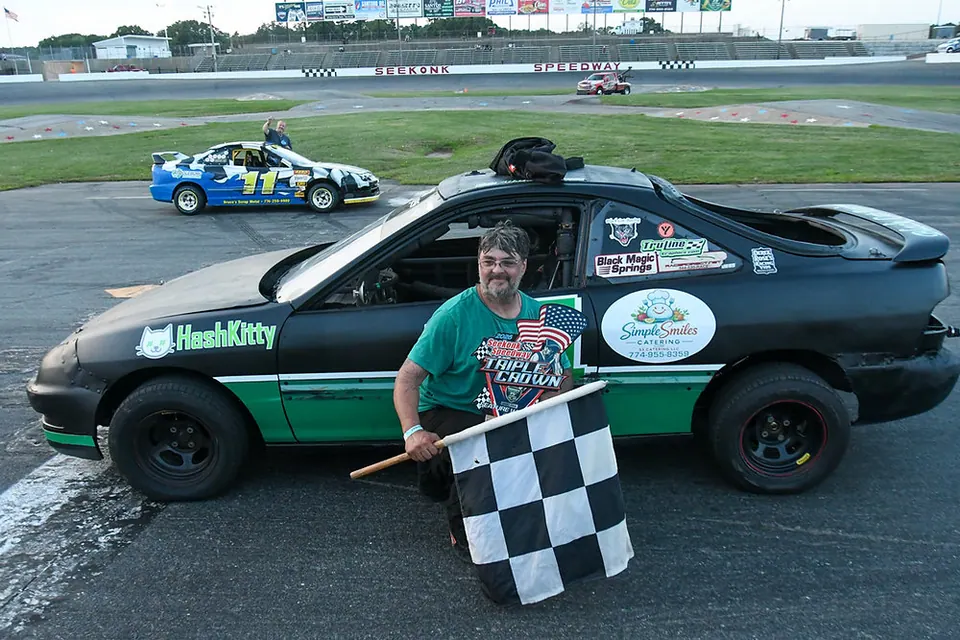 HAYES GRABS FIRST SPORT 4 WIN, MEACK CLAIMS EVERETT'S TRIPLE CROWN