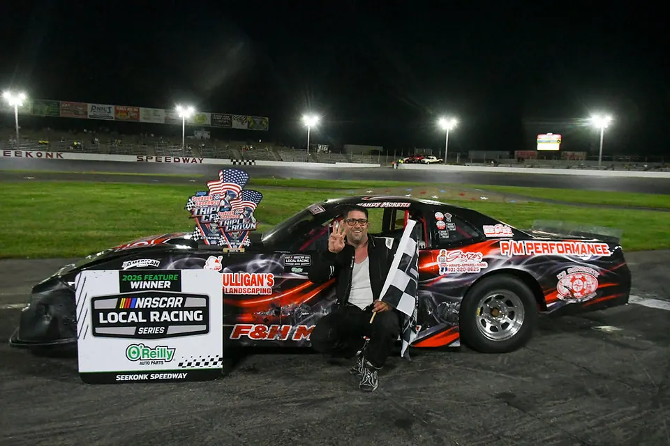Moretti Rebounds for Another Sportsman Win, Triple Crown Title