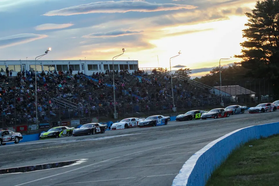 Oxford Plains Announces 2nd Annual Fan Appreciation Night