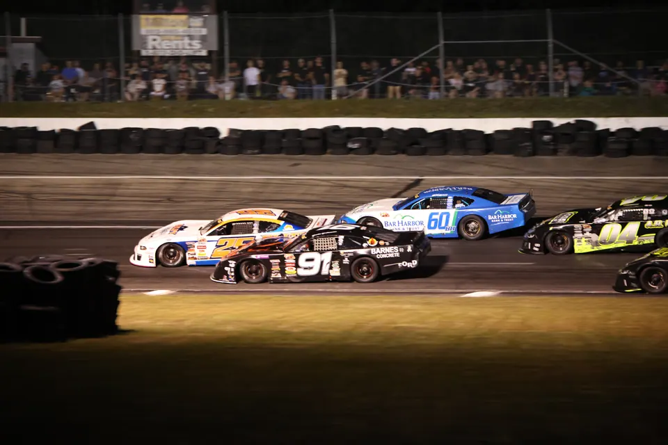 Milton CAT Midsummer Classic 250 at White Mountain