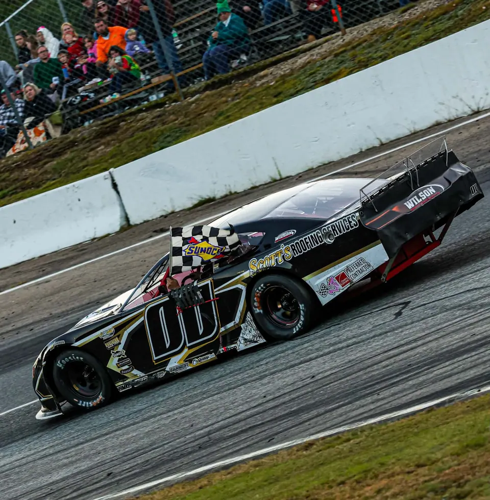 Renfrew Wins Pro All Stars Series Victory at White Mountain