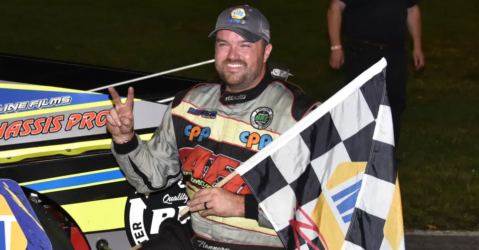 Flannery Wins SK Modified Night at Stafford