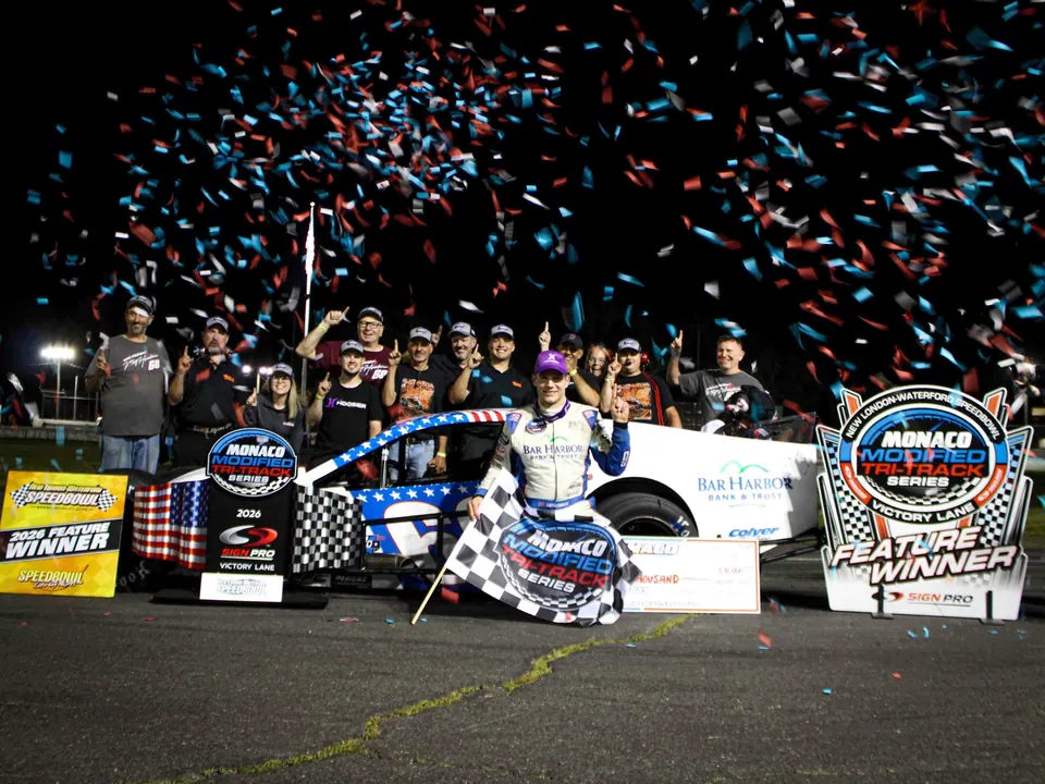 Hirschman Wins at New London-Waterford Speedbowl in Monaco Modified Series
